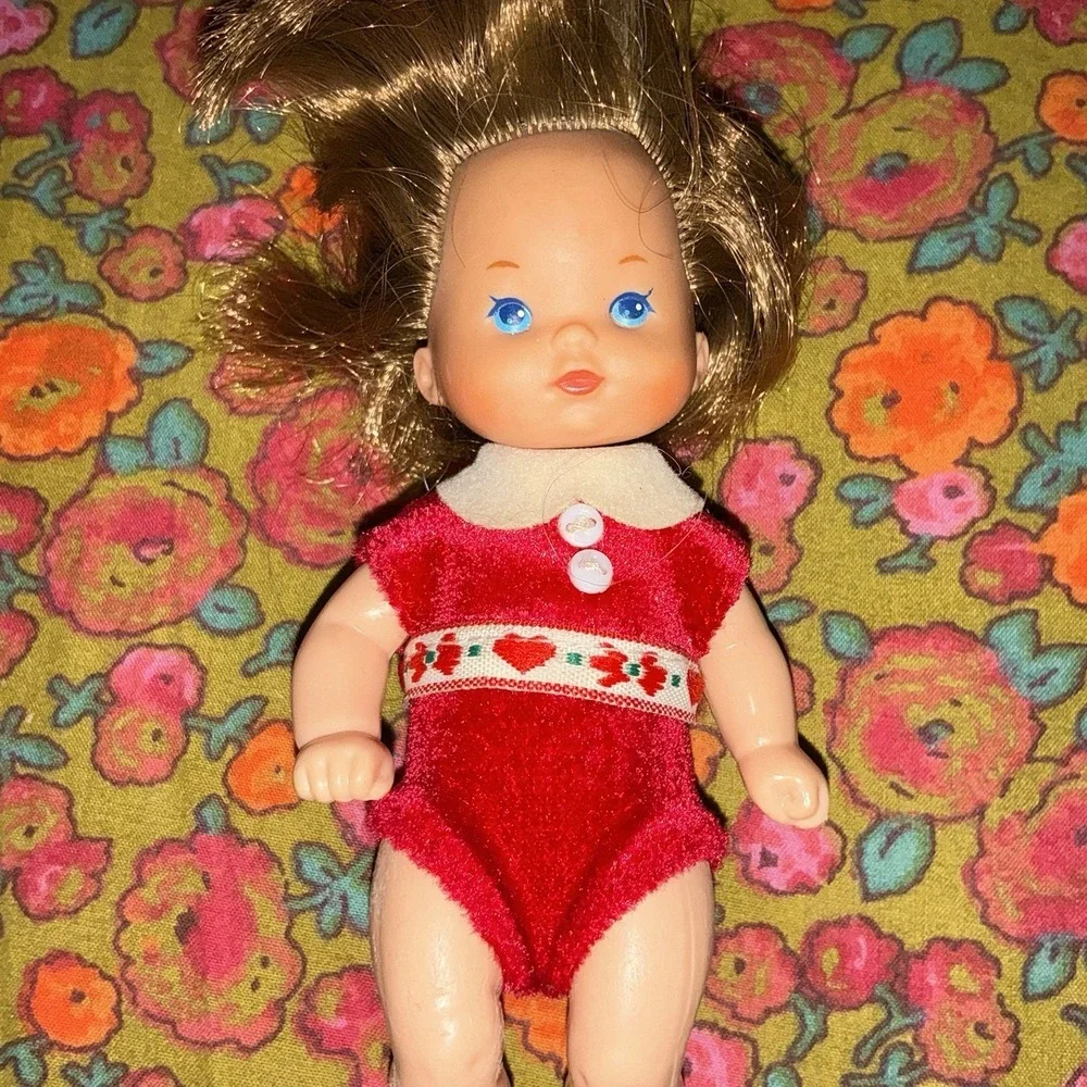 Vintage 1976 Mattel Plastic and Vinyl Girl Character Doll 4‎ 1/2